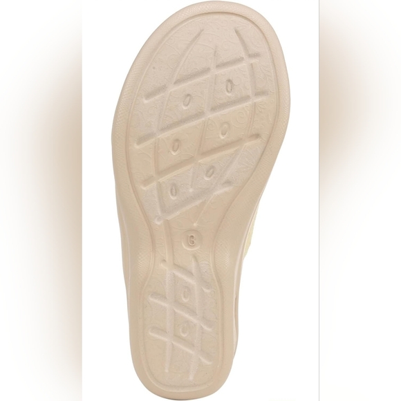 BZEE'S Smile More Bow Sandal (Butter) - Picture 8 of 12